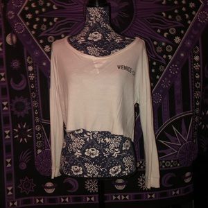 Women’s long sleeve cropped top